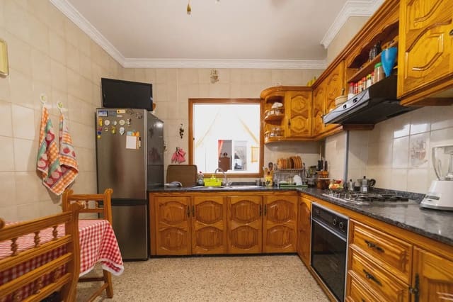 5 Zimmer Haus zu verkaufen in Santa Lucía de Tirajana mit Garage - 302.799 € (Ref: 9981114)