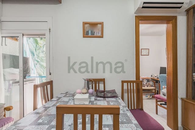 Piso de 3 habitaciones en Santa Coloma de Gramenet en venta - 55.186 € (Ref: 9981115)