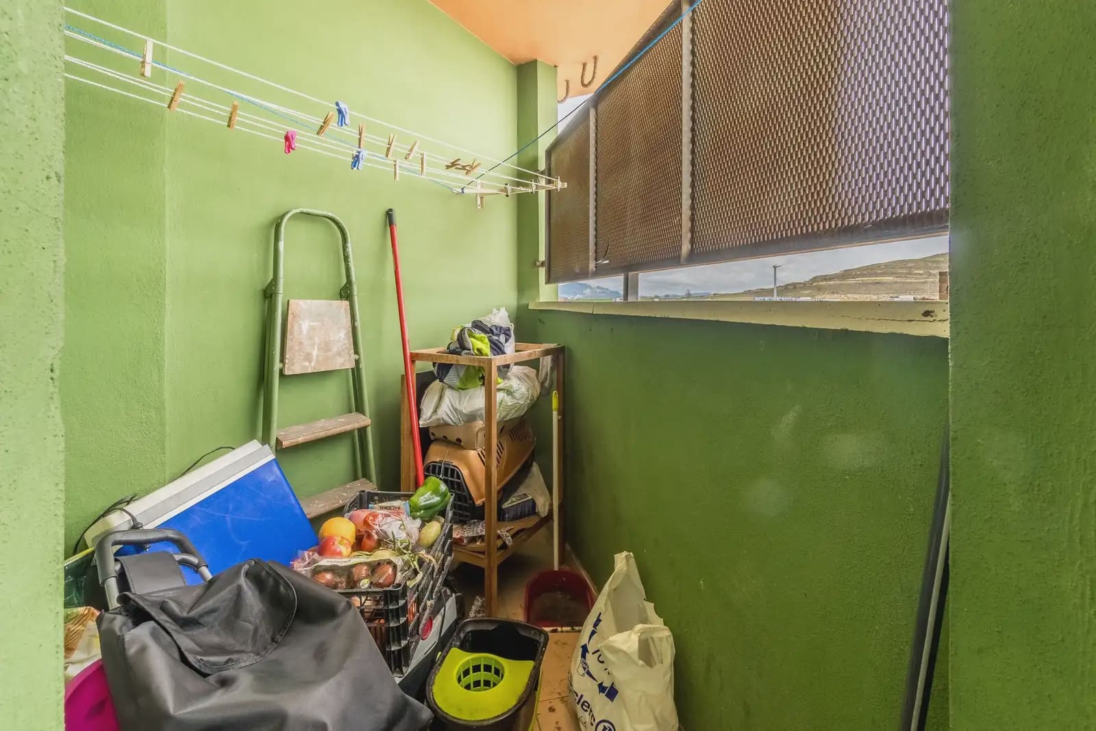 2 soveværelse Lejlighed til salg i Miranda de Ebro med garage - € 60.000 (Ref: 9981116)