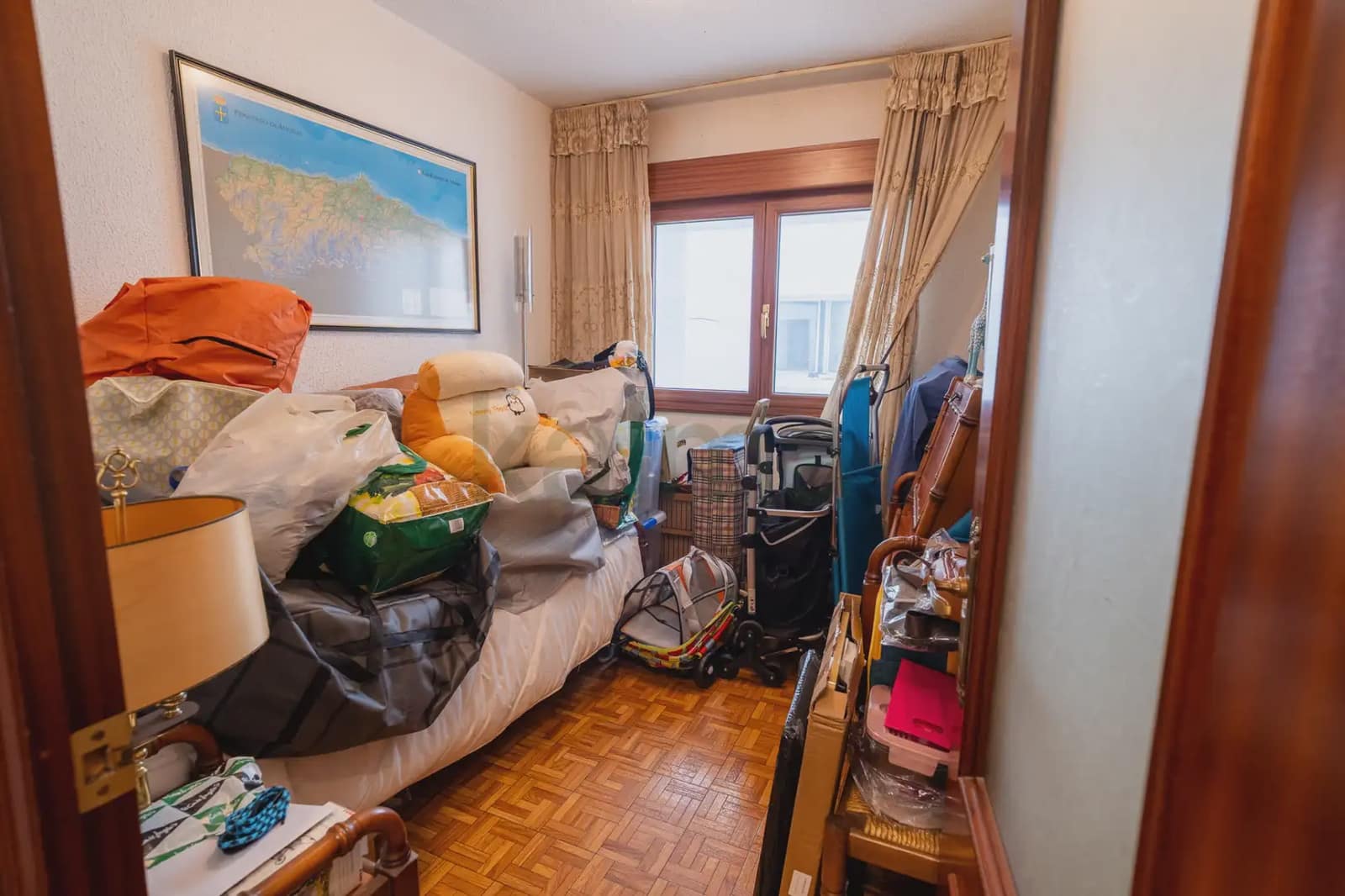 3 sypialnia Mieszkanie na sprzedaż w Gijon - 50 000 € (Ref: 9981122)