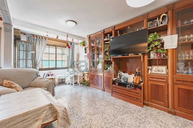 3 Zimmer Wohnung zu verkaufen in Pineda de Mar - 70.000 € (Ref: 9981124)