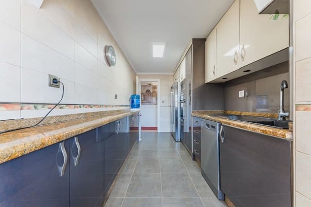 3 sypialnia Mieszkanie na sprzedaż w Playa de San Juan, Miasto Alicante / Alacant z basenem - 235 165 € (Ref: 9981126)