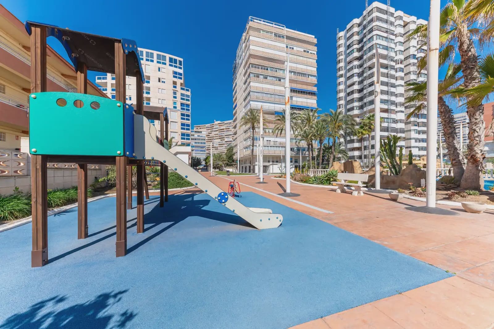3 sypialnia Mieszkanie na sprzedaż w Miasto Alicante / Alacant z basenem - 235 165 € (Ref: 9981126)