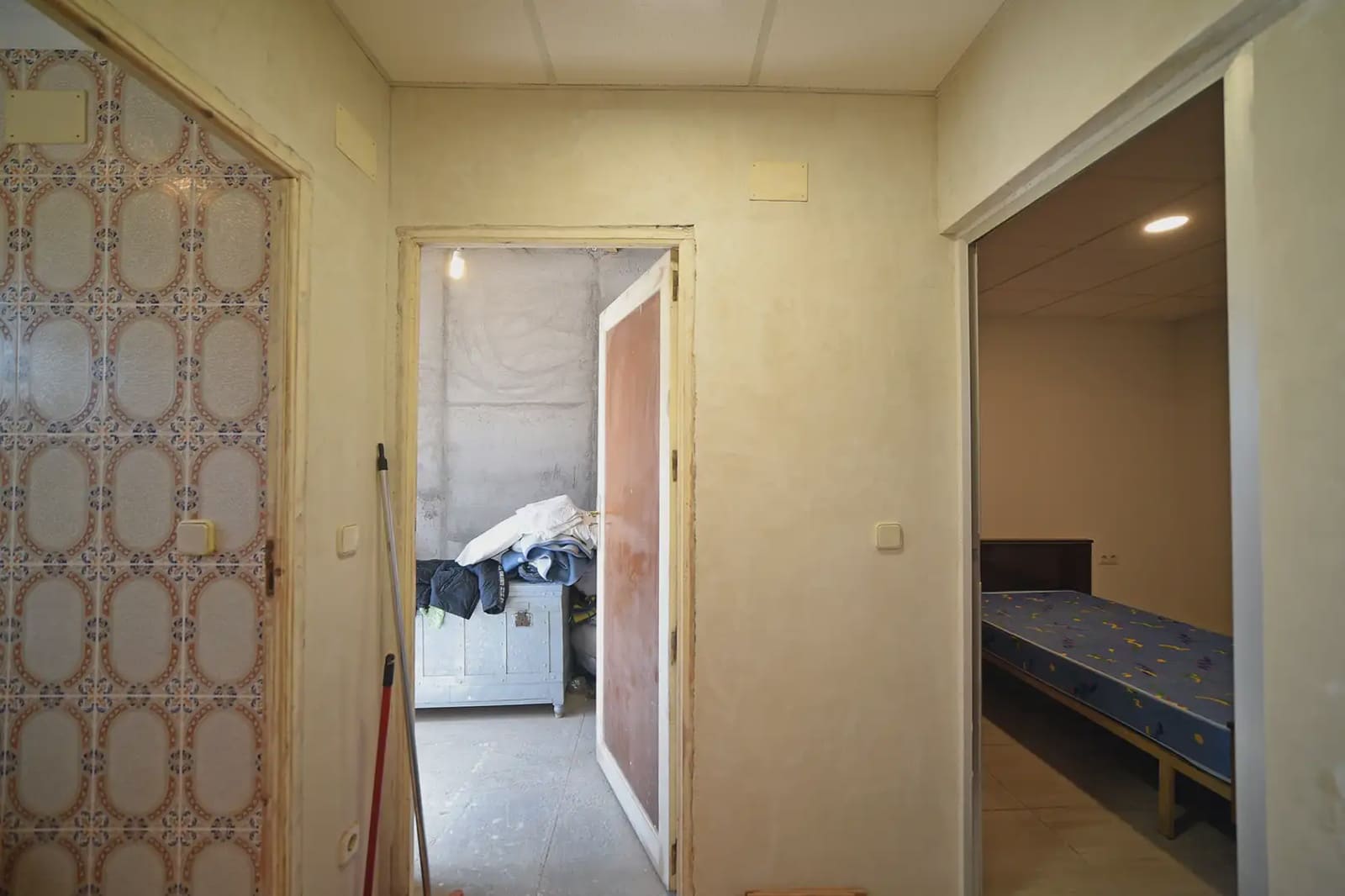 6 sypialnia Dom szeregowy na sprzedaż w Tomelloso z garażem - 24 450 € (Ref: 9981127)