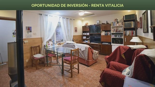 Adosado de 6 habitaciones en Tomelloso en venta con garaje - 24.450 € (Ref: 9981127)