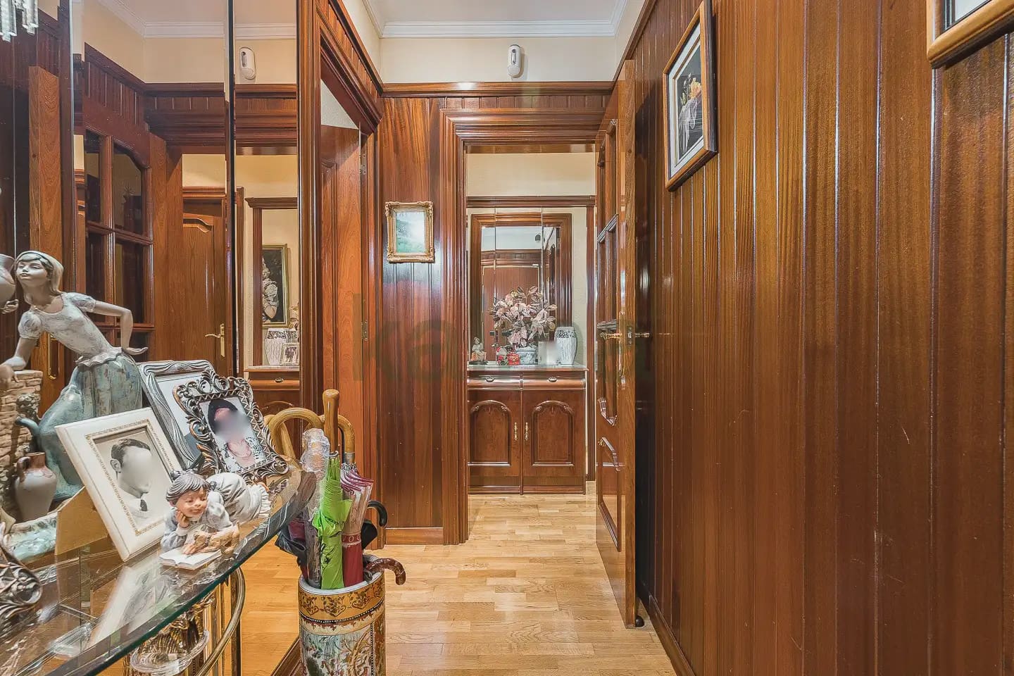 Piso de 3 habitaciones en Barcelona ciudad en venta con garaje - 190.612 € (Ref: 9981131)
