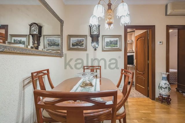 Piso de 3 habitaciones en Sants, Barcelona ciudad en venta con garaje - 190.612 € (Ref: 9981131)