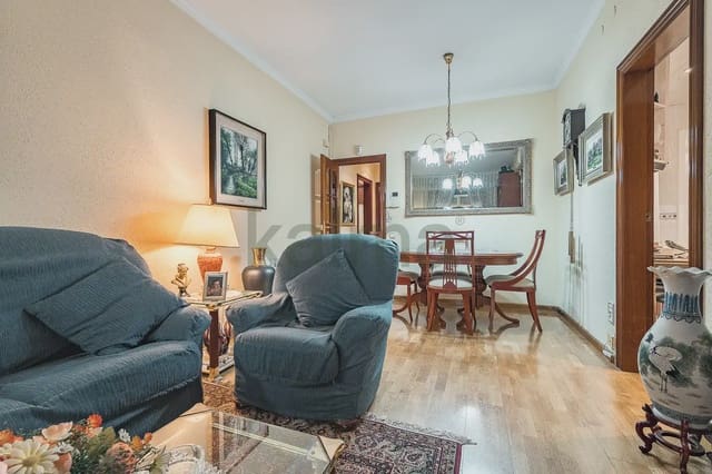 Piso de 3 habitaciones en Sants, Barcelona ciudad en venta con garaje - 190.612 € (Ref: 9981131)