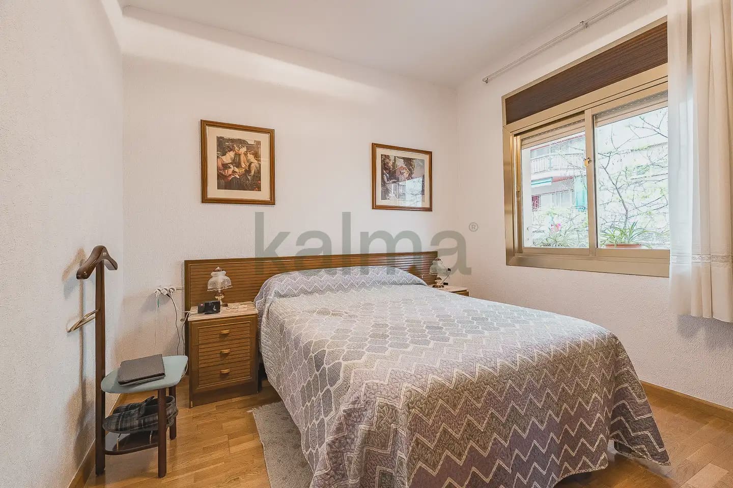Piso de 3 habitaciones en Barcelona ciudad en venta con garaje - 190.612 € (Ref: 9981131)