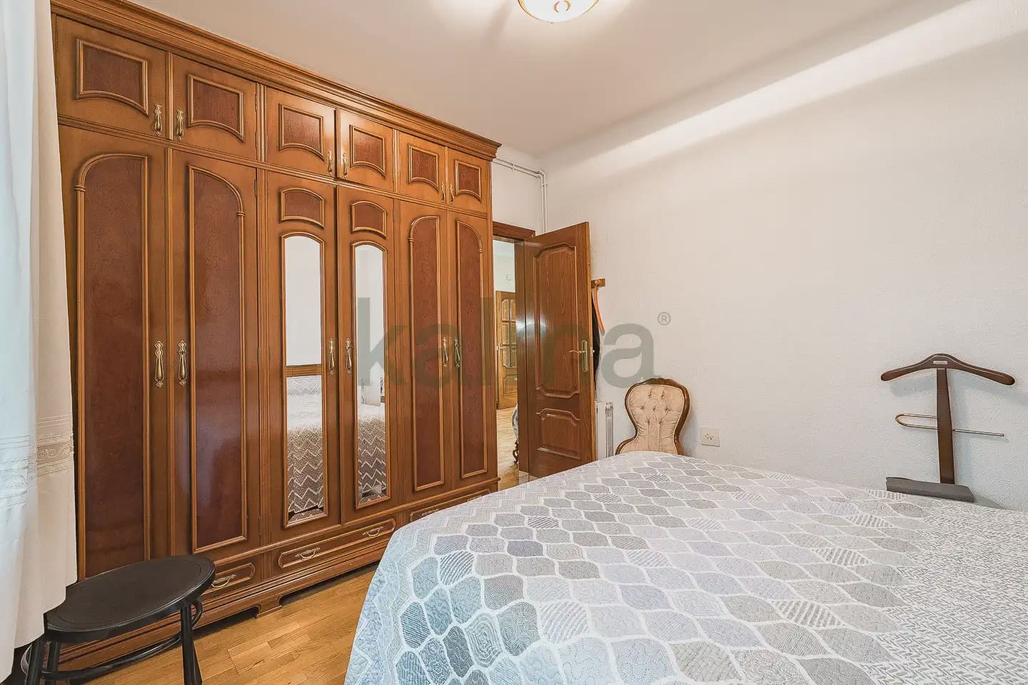 Piso de 3 habitaciones en Barcelona ciudad en venta con garaje - 190.612 € (Ref: 9981131)