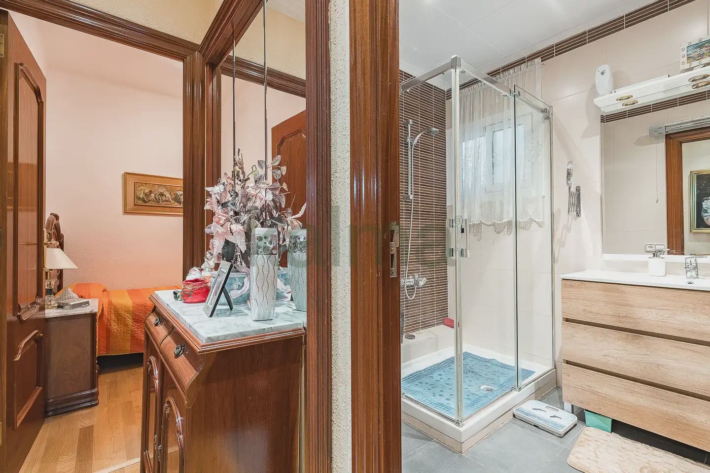 Piso de 3 habitaciones en Barcelona ciudad en venta con garaje - 190.612 € (Ref: 9981131)