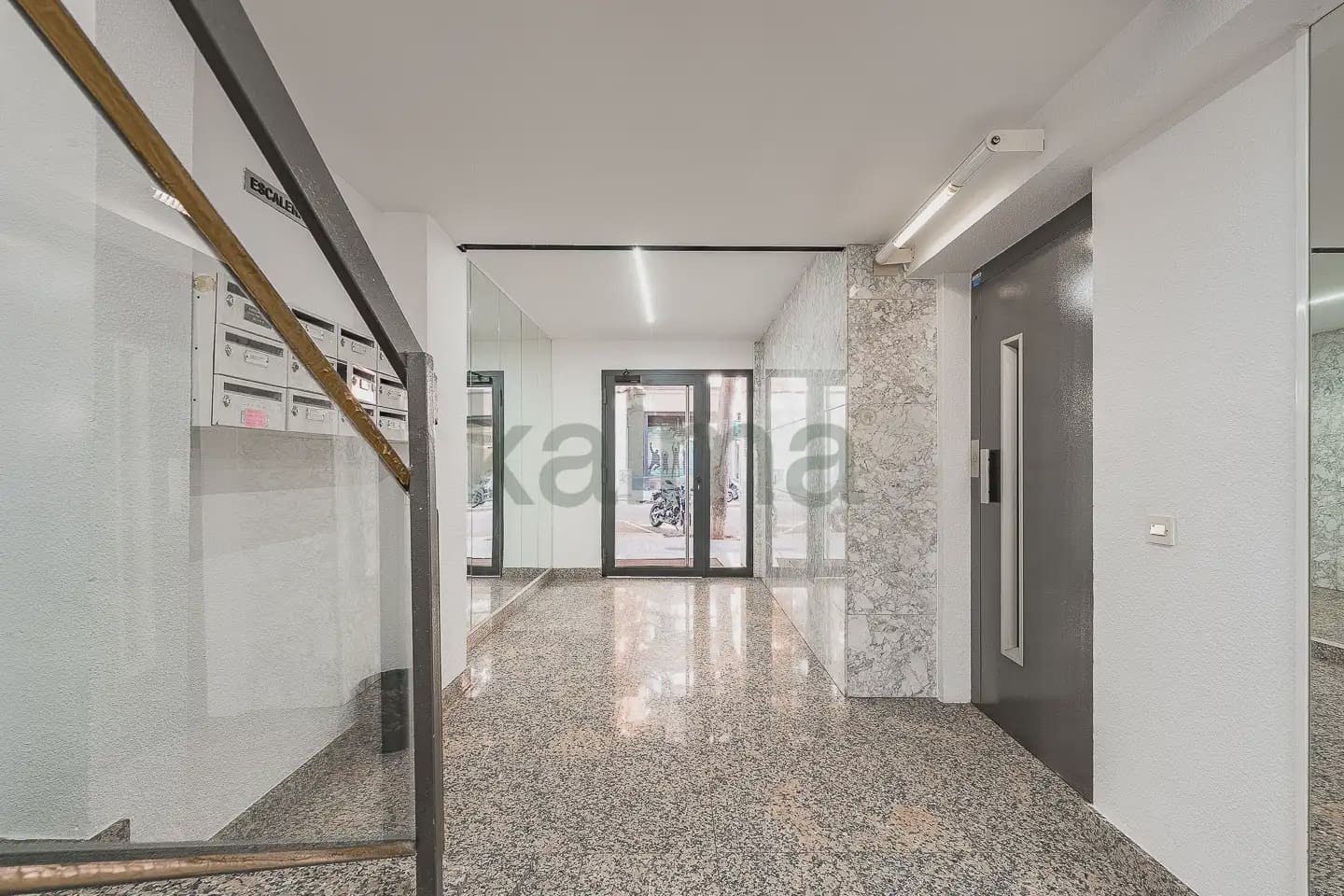 1 bedroom Flat for sale in Barcelona city - € 60,000 (Ref: 9981133)