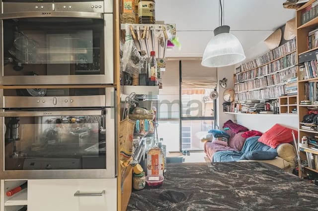 1 soveværelse Lejlighed til salg i El Camp d'en Grassot i Gràcia Nova, Barcelona by - € 60.000 (Ref: 9981133)