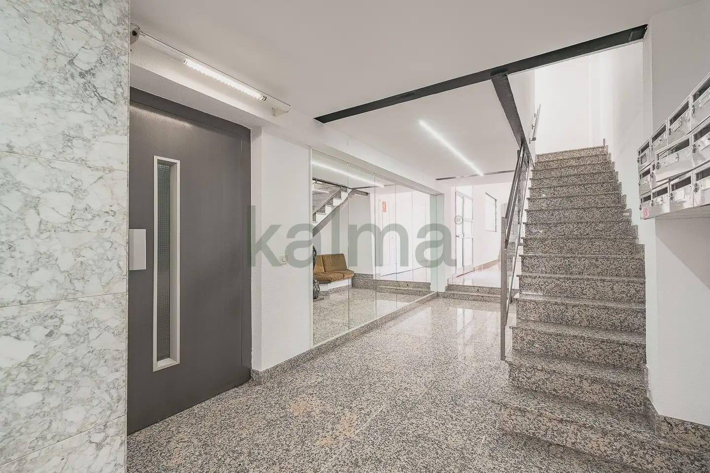 1 bedroom Flat for sale in Barcelona city - € 60,000 (Ref: 9981133)