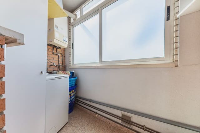 Piso de 3 habitaciones en Ibi en venta con garaje - 77.213 € (Ref: 9981136)