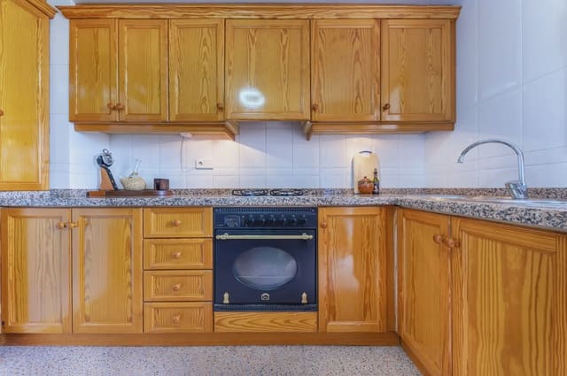 Piso de 3 habitaciones en Ibi en venta con garaje - 77.213 € (Ref: 9981136)