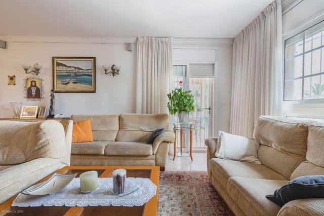 4 soveværelse Semi-Rækkehus til salg i Cunit med swimmingpool garage - € 290.000 (Ref: 9981138)