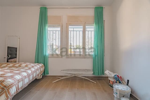 Piso de 2 habitaciones en Gavà en venta - 110.000 € (Ref: 9981142)