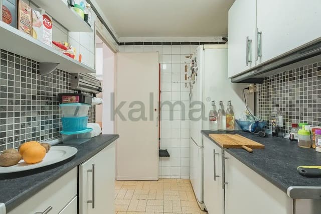 Piso de 2 habitaciones en Gavà en venta - 110.000 € (Ref: 9981142)