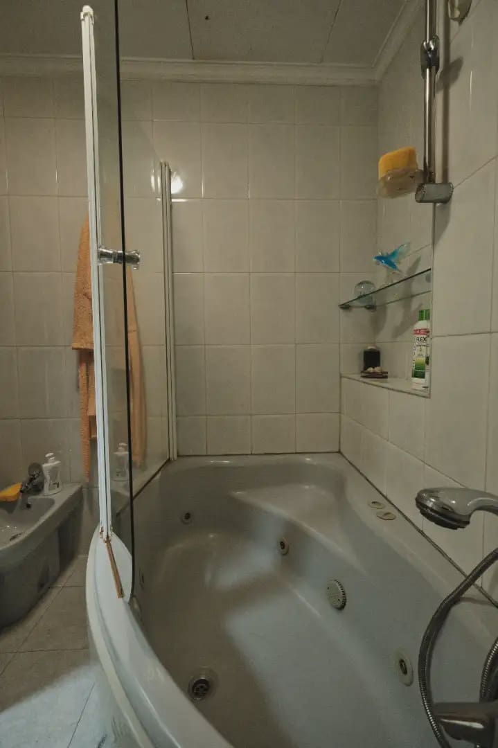 4 Zimmer Wohnung zu verkaufen in A Coruna Stadt - 135.000 € (Ref: 9981145)
