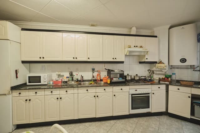 4 Zimmer Wohnung zu verkaufen in A Coruña Stadt - 135.000 € (Ref: 9981145)