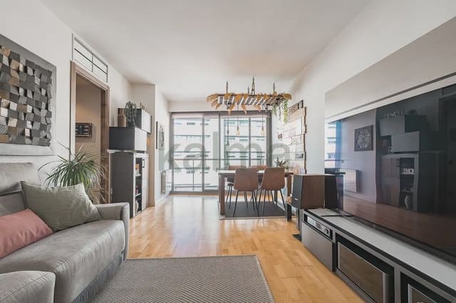 3 bedroom Flat for sale in Badalona with pool - € 320,285 (Ref: 9981146)