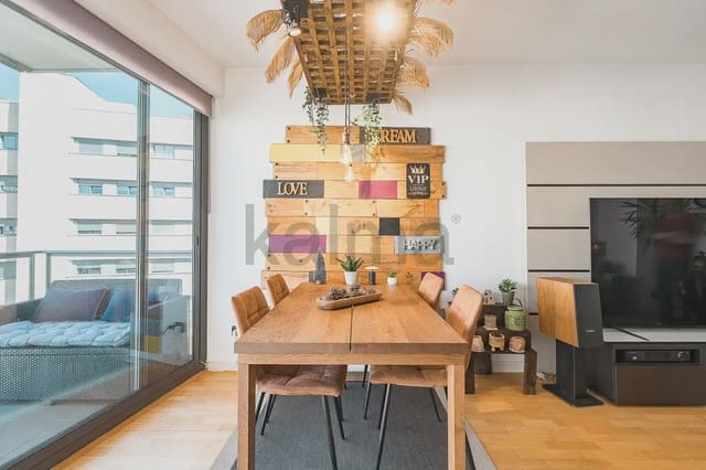 3 bedroom Flat for sale in Badalona with pool - € 320,285 (Ref: 9981146)