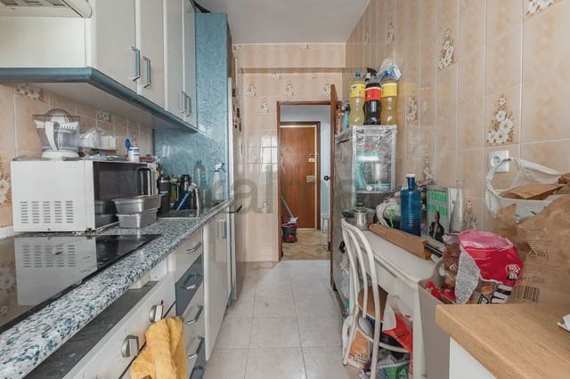 Piso de 3 habitaciones en Portazgo, Madrid ciudad en venta - 145.013 € (Ref: 9981149)