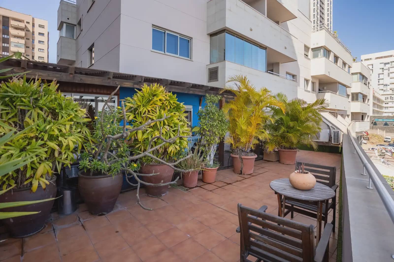 2 bedroom Flat for sale in Santa Cruz de Tenerife - € 225,551 (Ref: 9981151)