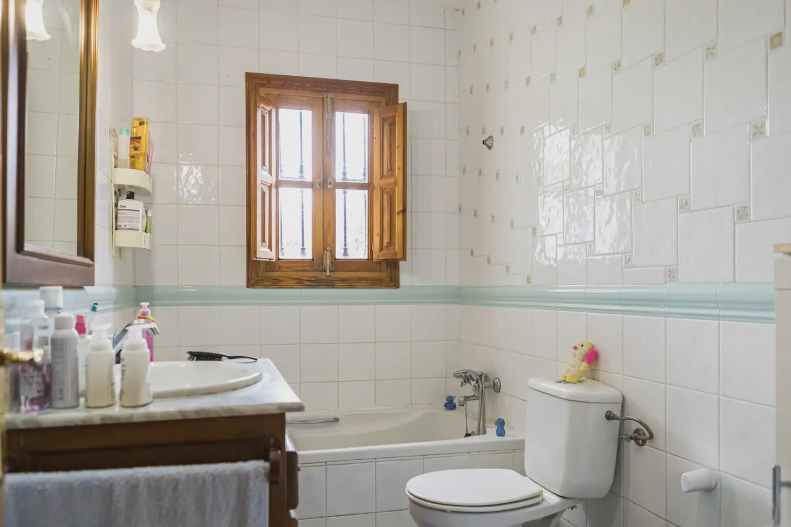 4 slaapkamer Flat te koop in Periana met zwembad garage - € 240.000 (Ref: 9981157)