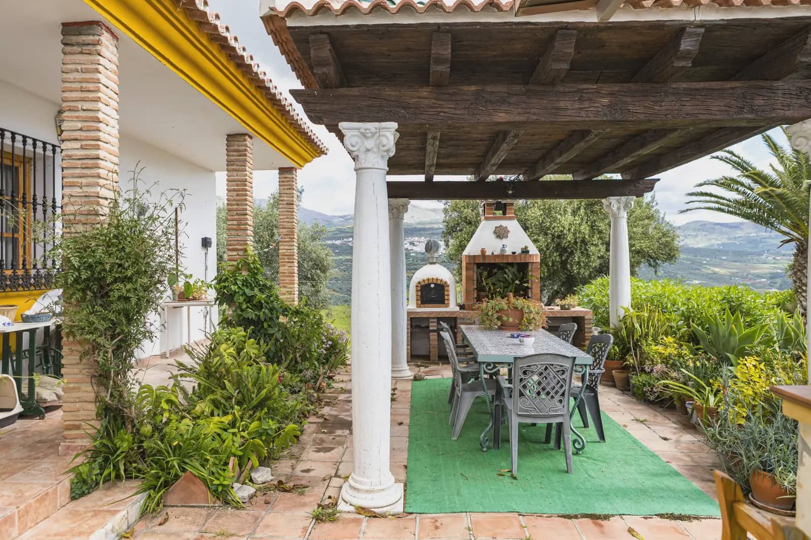 4 slaapkamer Flat te koop in Periana met zwembad garage - € 240.000 (Ref: 9981157)