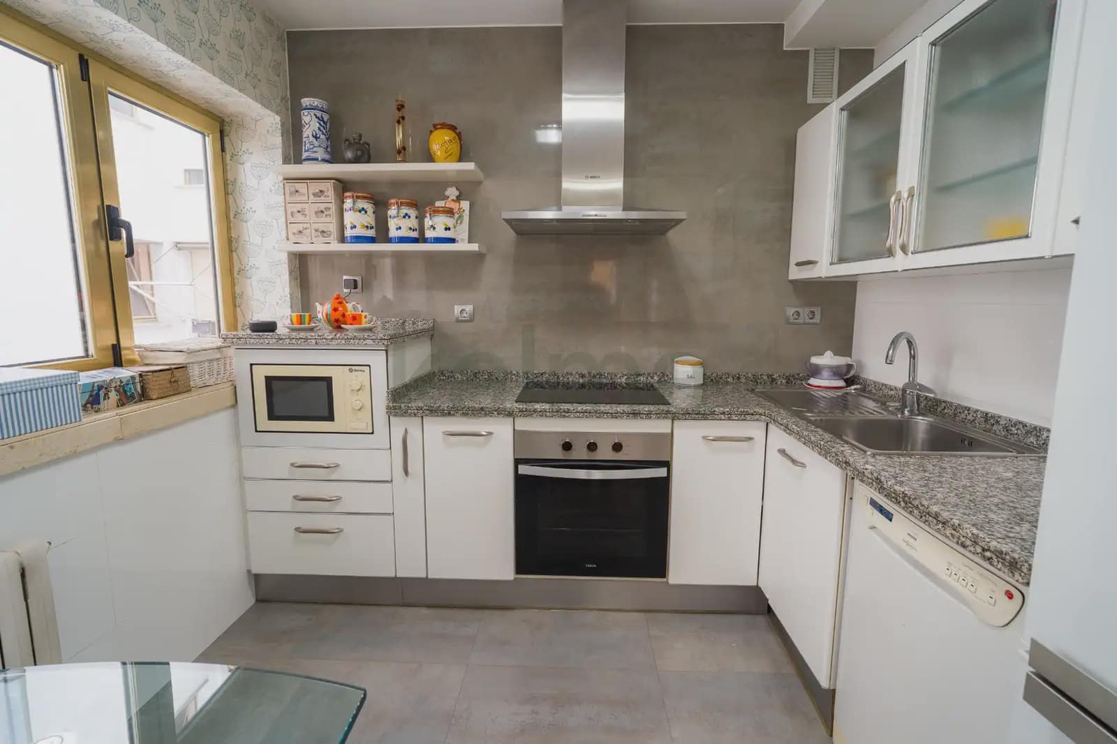 3 bedroom Flat for sale in Oviedo with garage - € 160,000 (Ref: 9981159)