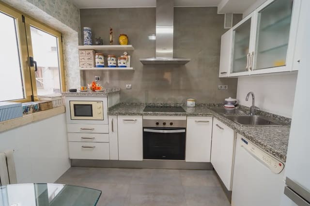 3 makuuhuone Asunto myytävänä paikassa Centro Urbano, Oviedo mukana 
autotalli - 160 000 € (Ref: 9981159)