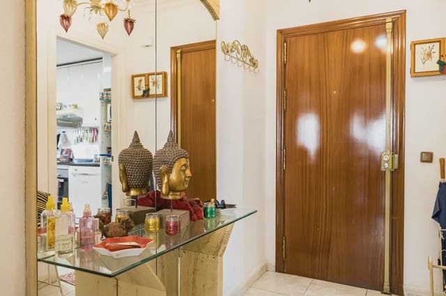 3 soverom Leilighet til salgs i Castillo Sohail, Fuengirola med svømmebasseng - € 115 366 (Ref: 9981165)