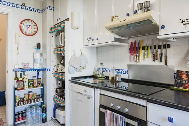 3 soverom Leilighet til salgs i Castillo Sohail, Fuengirola med svømmebasseng - € 115 366 (Ref: 9981165)