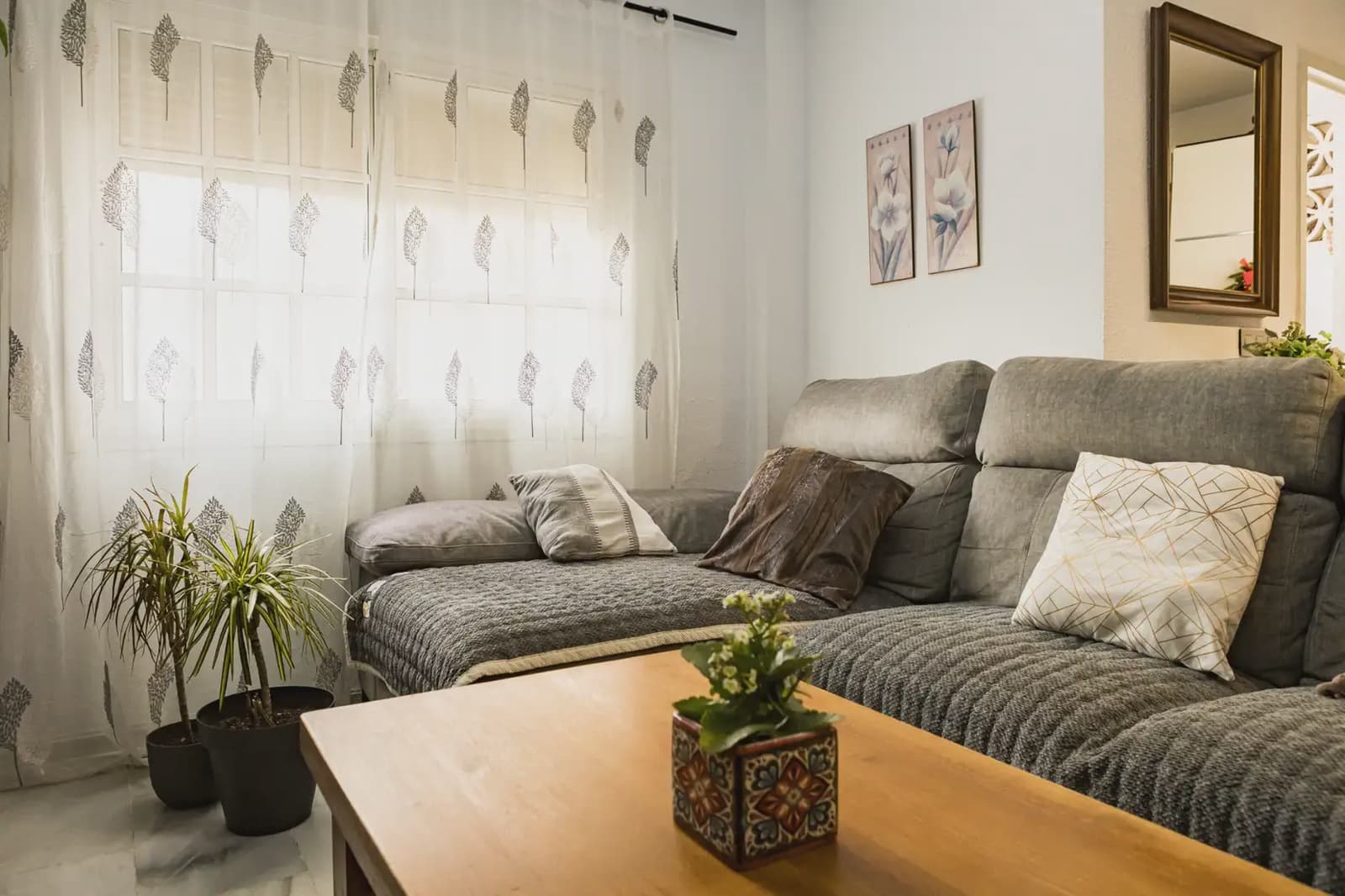 6 soveværelse Rækkehus til salg i Malaga by med garage - € 285.373 (Ref: 9981172)