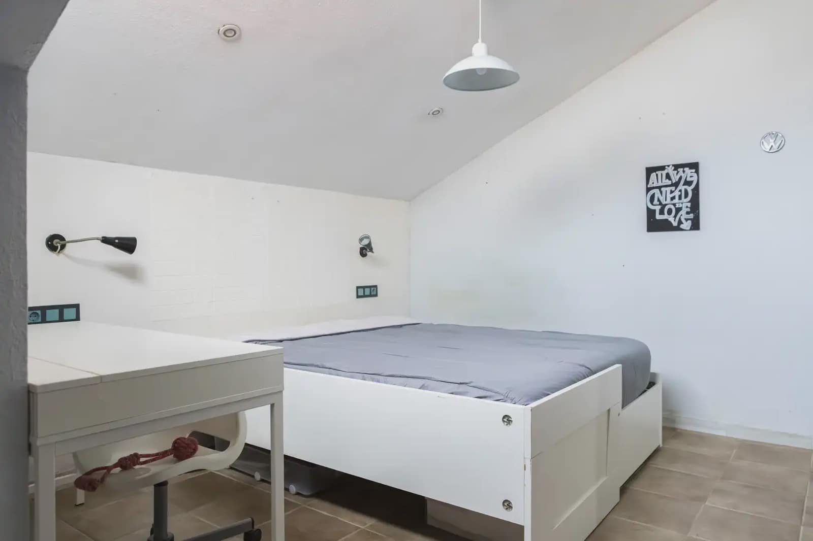 6 soveværelse Rækkehus til salg i Malaga by med garage - € 285.373 (Ref: 9981172)