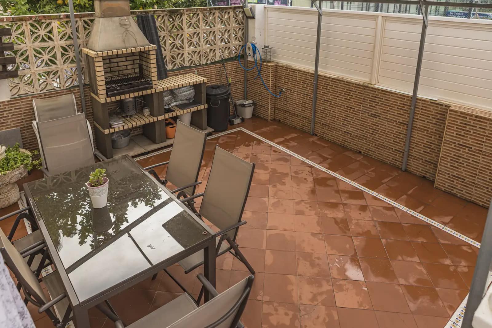 6 soveværelse Rækkehus til salg i Malaga by med garage - € 285.373 (Ref: 9981172)