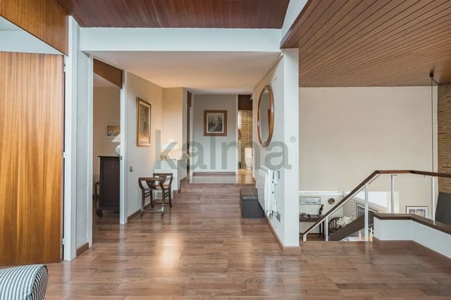 5 sypialnia Willa na sprzedaż w Molins de Rei z basenem garażem - 510 241 € (Ref: 9981173)