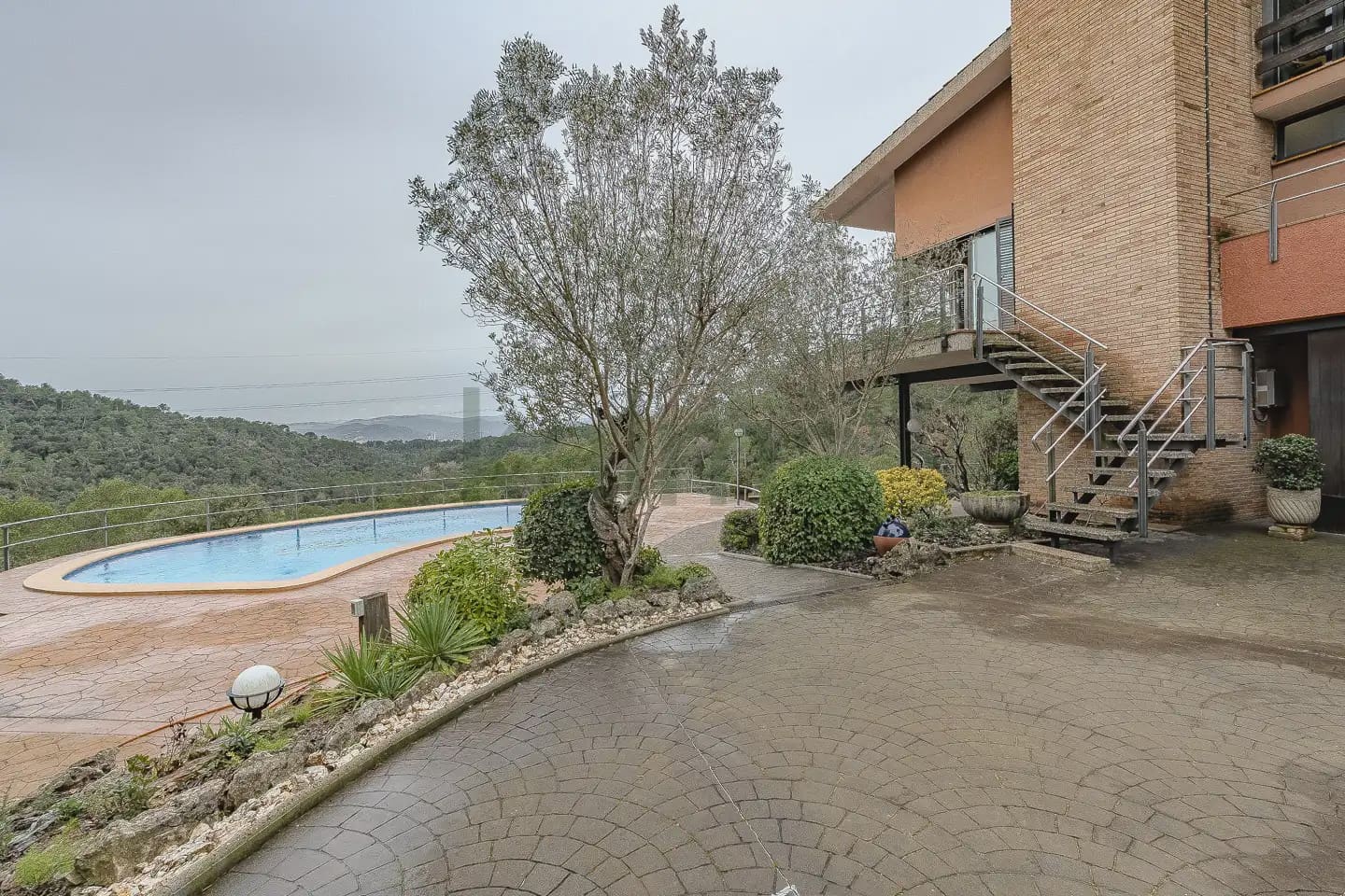 5 bedroom Villa for sale in Molins de Rei with pool garage - € 510,241 (Ref: 9981173)