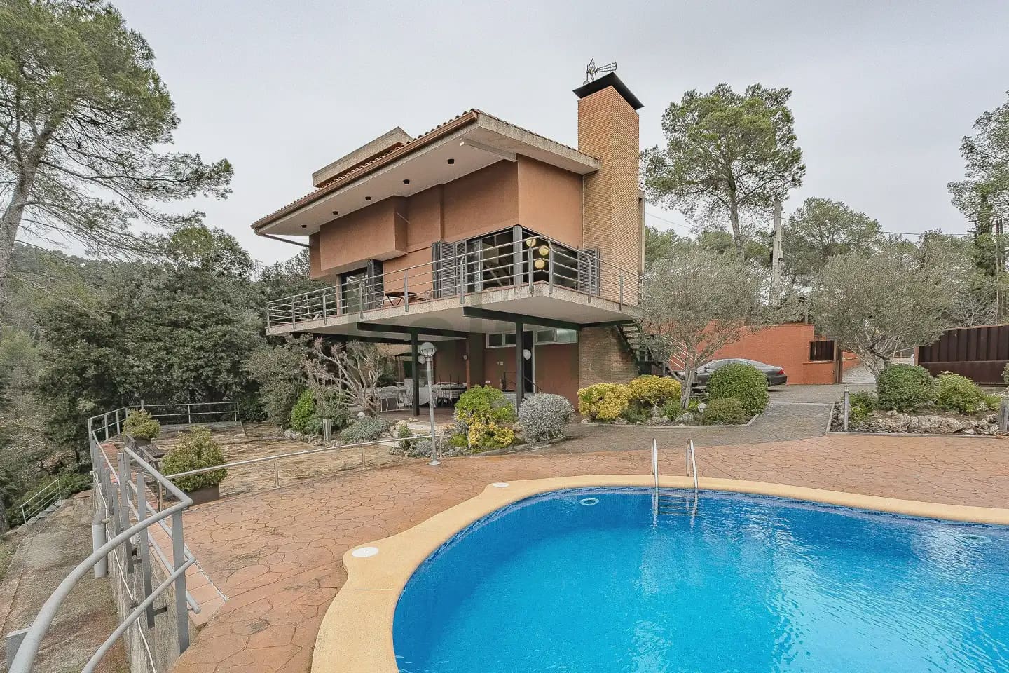 5 bedroom Villa for sale in Molins de Rei with pool garage - € 510,241 (Ref: 9981173)