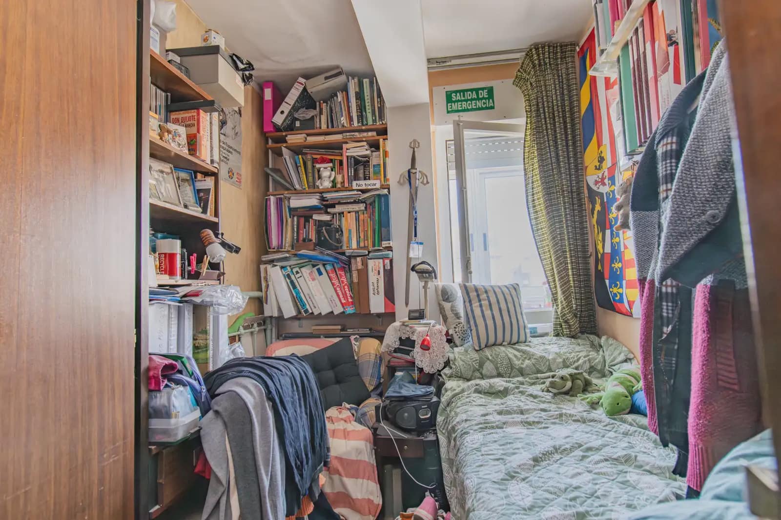 4 slaapkamer Flat te koop in Zaragoza stad - € 100.000 (Ref: 9981174)
