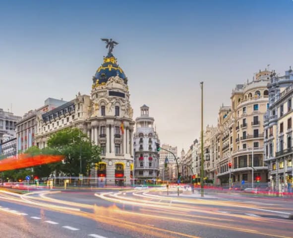 4 soveværelse Lejlighed til salg i Valdefuentes, Madrid by med swimmingpool garage - € 1.020.000 (Ref: 9981175)