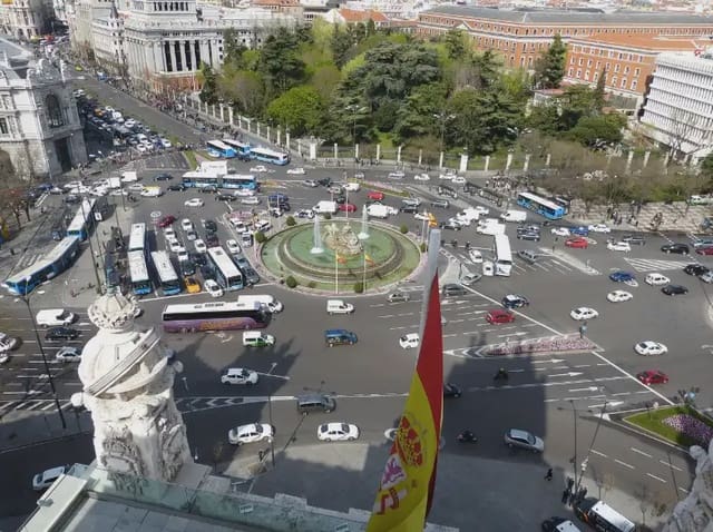 4 soveværelse Lejlighed til salg i Valdefuentes, Madrid by med swimmingpool garage - € 1.020.000 (Ref: 9981175)