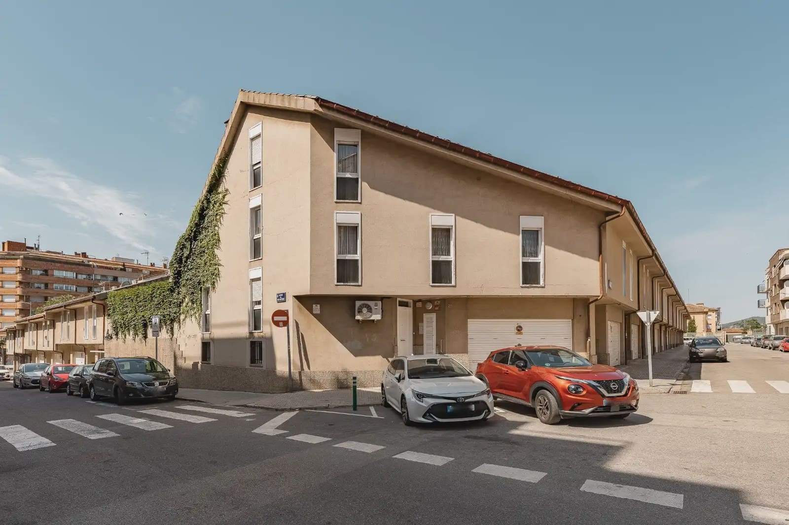 5 chambre Maison de Ville à vendre à Terrassa avec piscine garage - 521 437 € (Ref: 9981177)