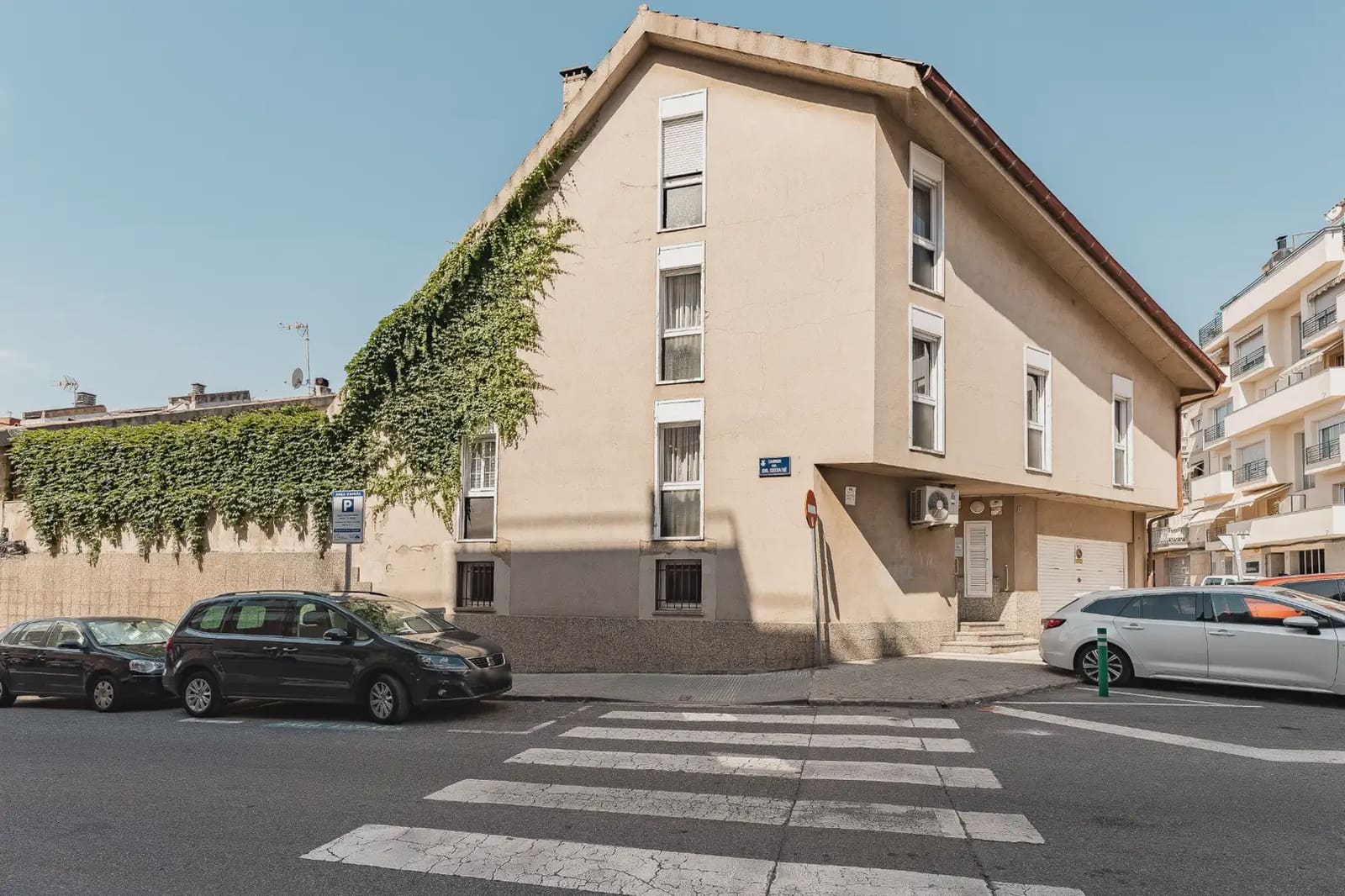 5 chambre Maison de Ville à vendre à Terrassa avec piscine garage - 521 437 € (Ref: 9981177)