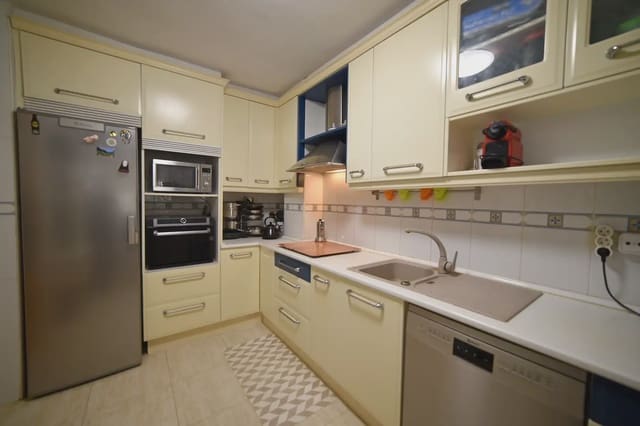 3 sypialnia Dom blizniak na sprzedaż w Seseña z basenem garażem - 256 000 € (Ref: 9981178)