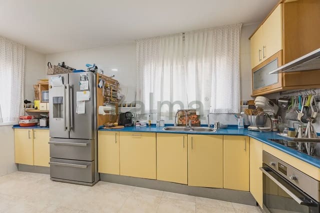 4 soveværelse Villa til salg i El Vendrell med garage - € 242.696 (Ref: 9981180)