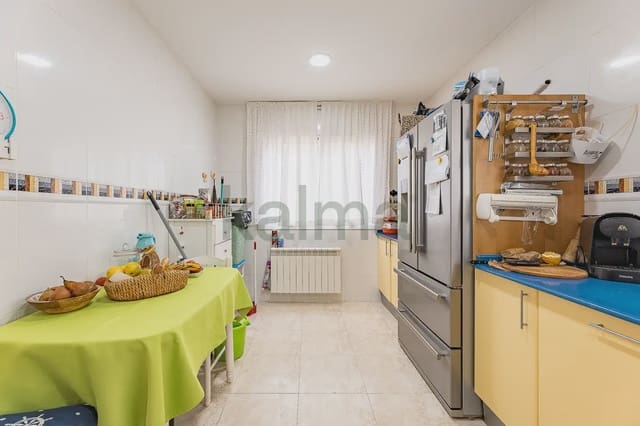 4 soveværelse Villa til salg i El Vendrell med garage - € 242.696 (Ref: 9981180)