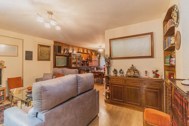 Piso de 4 habitaciones en Zaragoza ciudad en venta con garaje - 199.850 € (Ref: 9981182)
